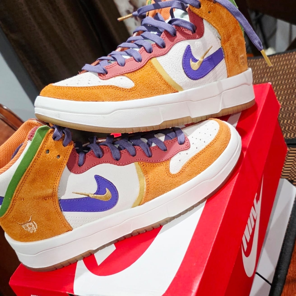 Nike Multicolor High-Top Sneakers
